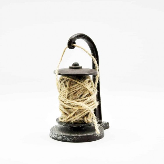 RUSTY IRON STRING HOLDER