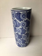 18" ROUND BLUE & WHITE UMBRELLA STAND