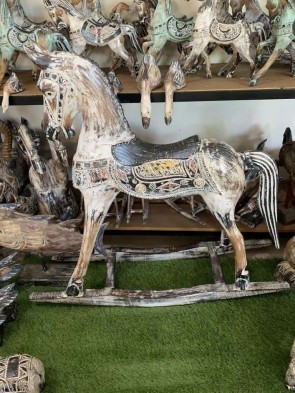 45 cm WOODEN HORSE